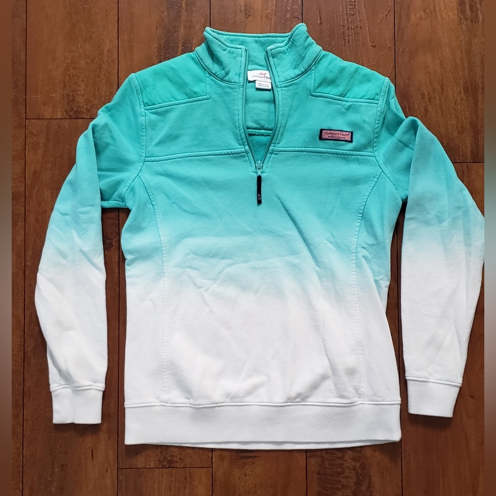 SOLD- Womens Vineyard Vines Quarter Zip Pullover